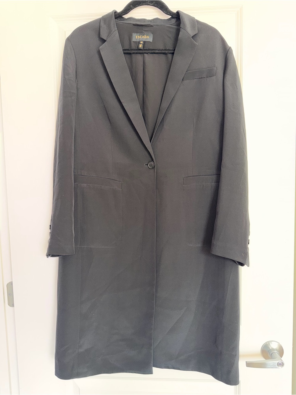 Escada Women’s Long Black Blazer Jacket Size EU 42 - Picture 2 of 7